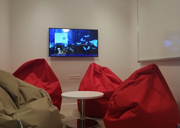 Salle de travail en groupe à la Bibliothèque Sorbonne Nouvelle