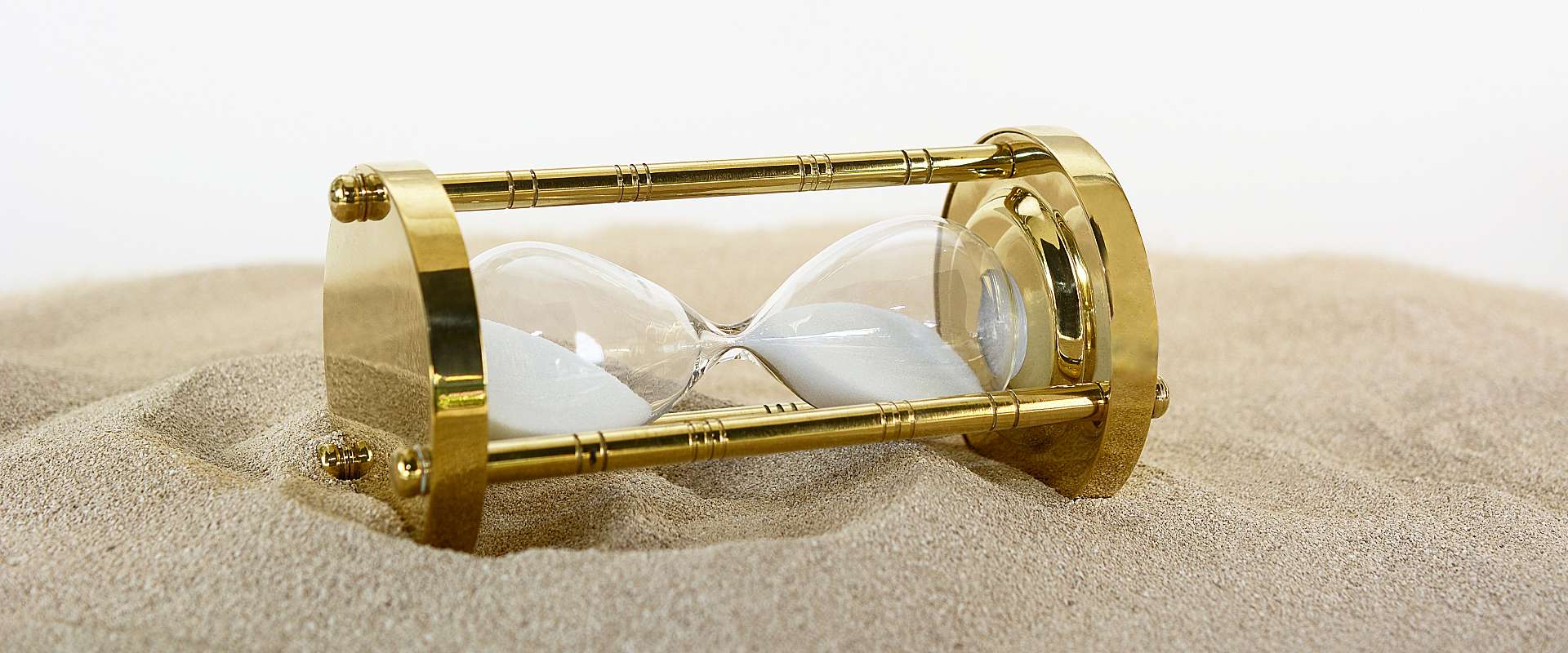 hourglass-2910951.jpg